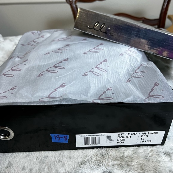 New Ellie Black 7” Fishnet Rhinestone Stiletto Platform Bootie Heels sz 10 - Picture 11 of 11